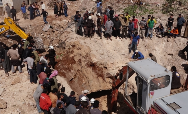 Esed rejimi öğrencileri hedef aldı: 20 sivil hayatını kaybetti